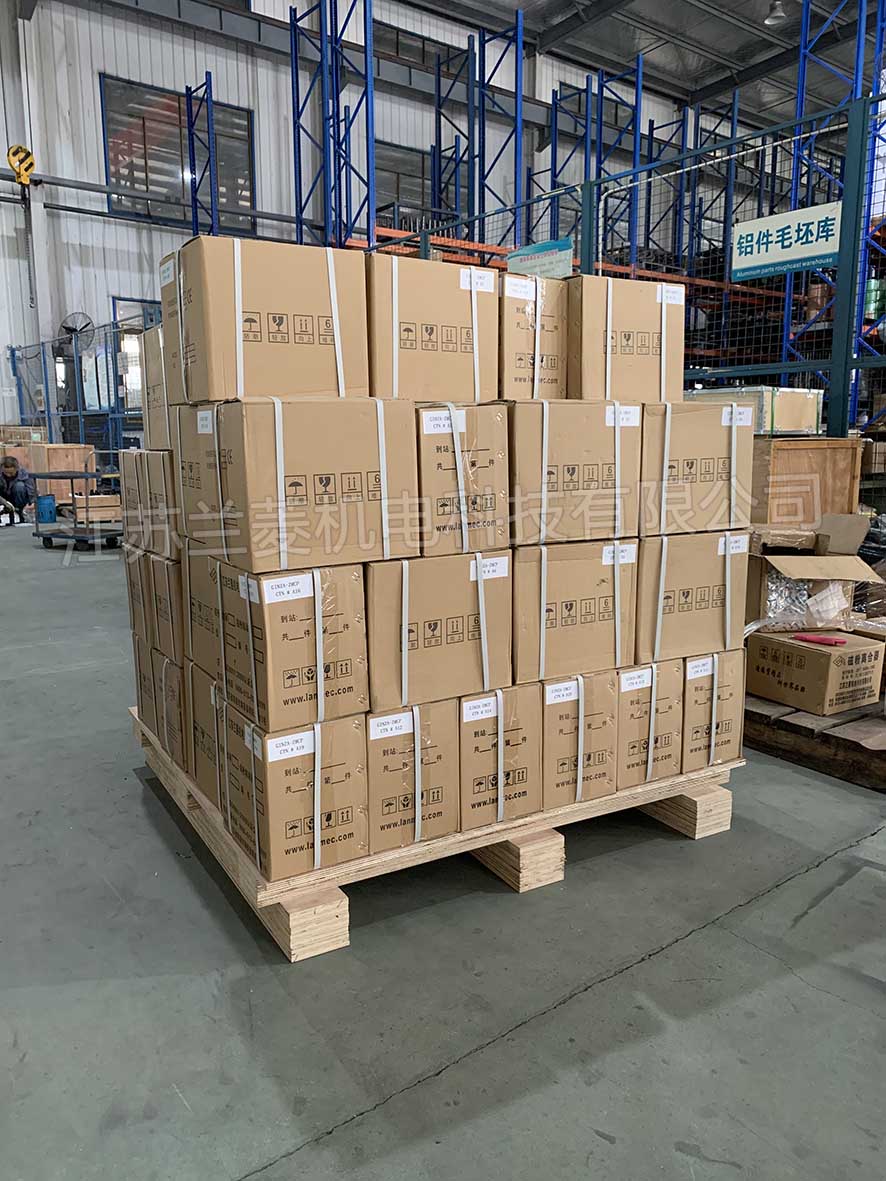 �ŷ��Ƅ����l(f��)���ͻ�˹̹